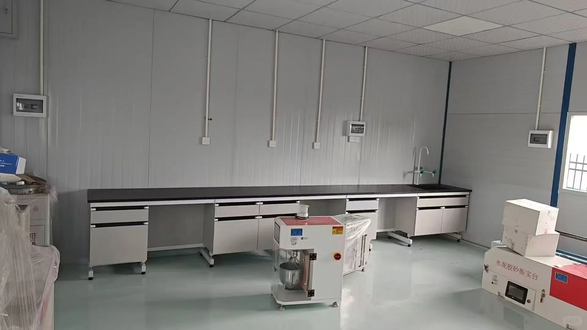 新版实验室?实验台配色