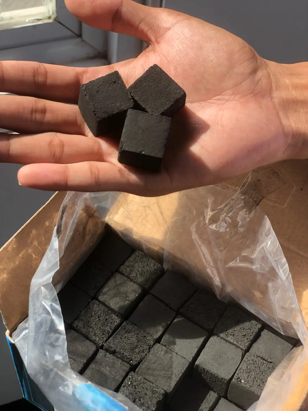 高碘值1000+椰壳活性炭颗粒粉末活性炭