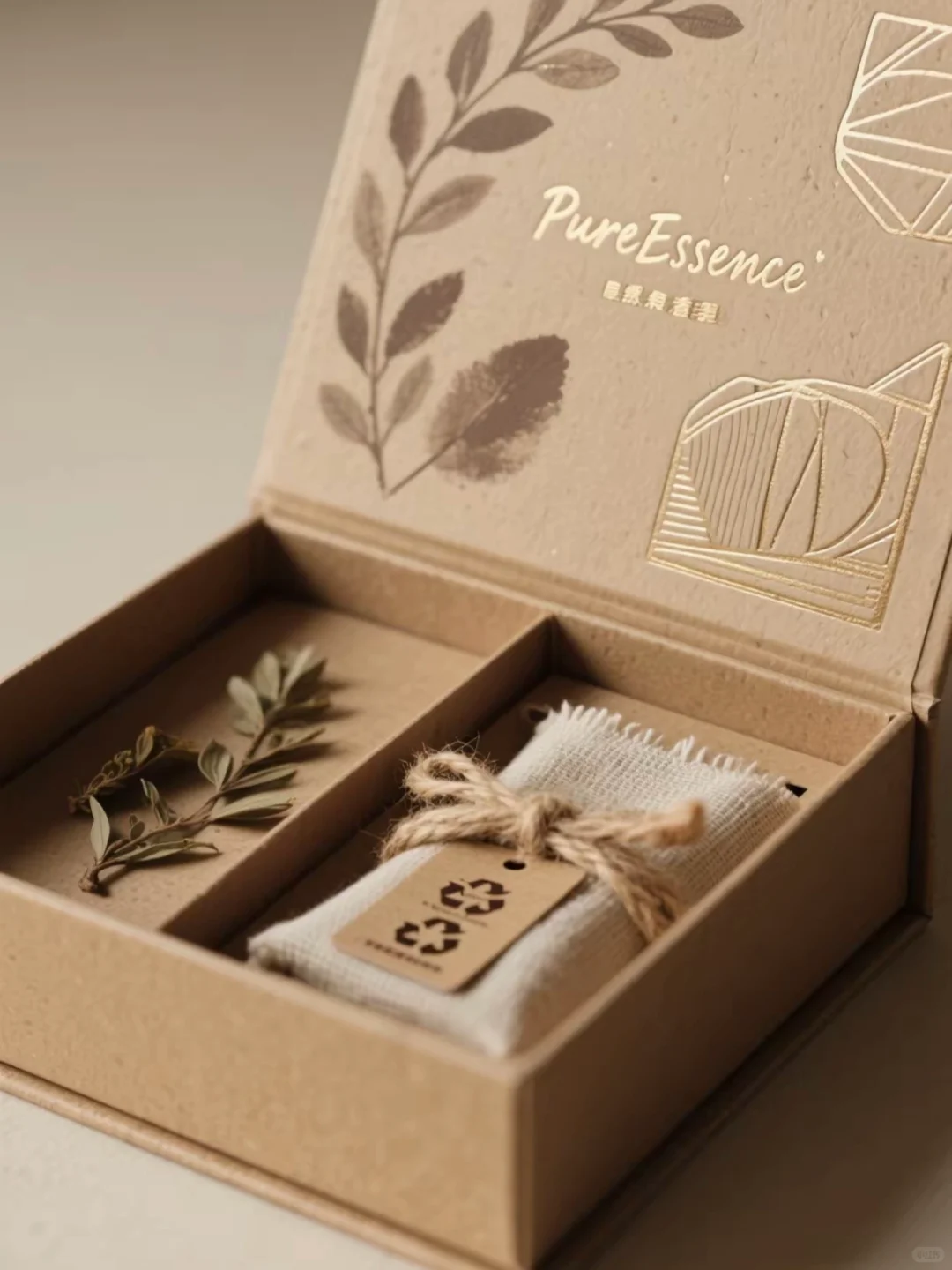 原浆纸板香薰礼盒，嗅觉与视觉的双重盛宴