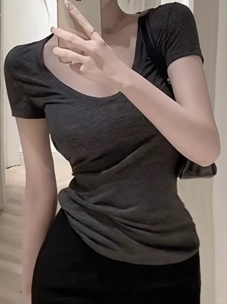 有?!救命?正肩T恤太显瘦‼️大U领修身版型