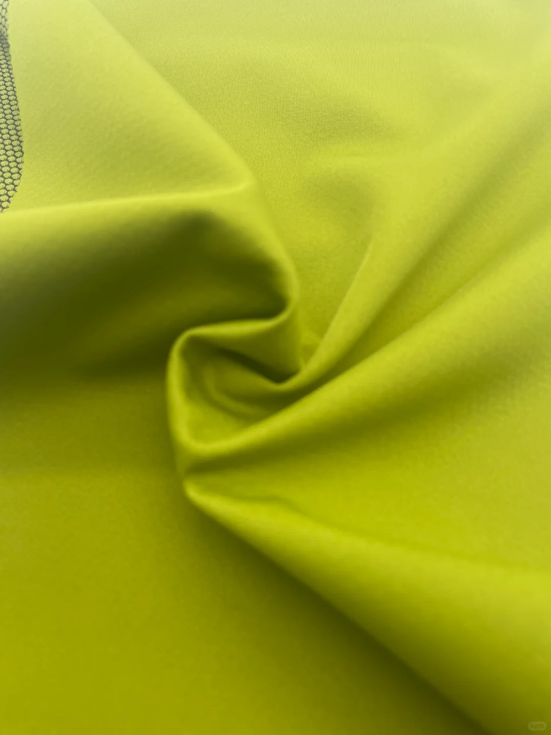 ? 炫酷时尚,解锁冲锋衣面料的魅力?