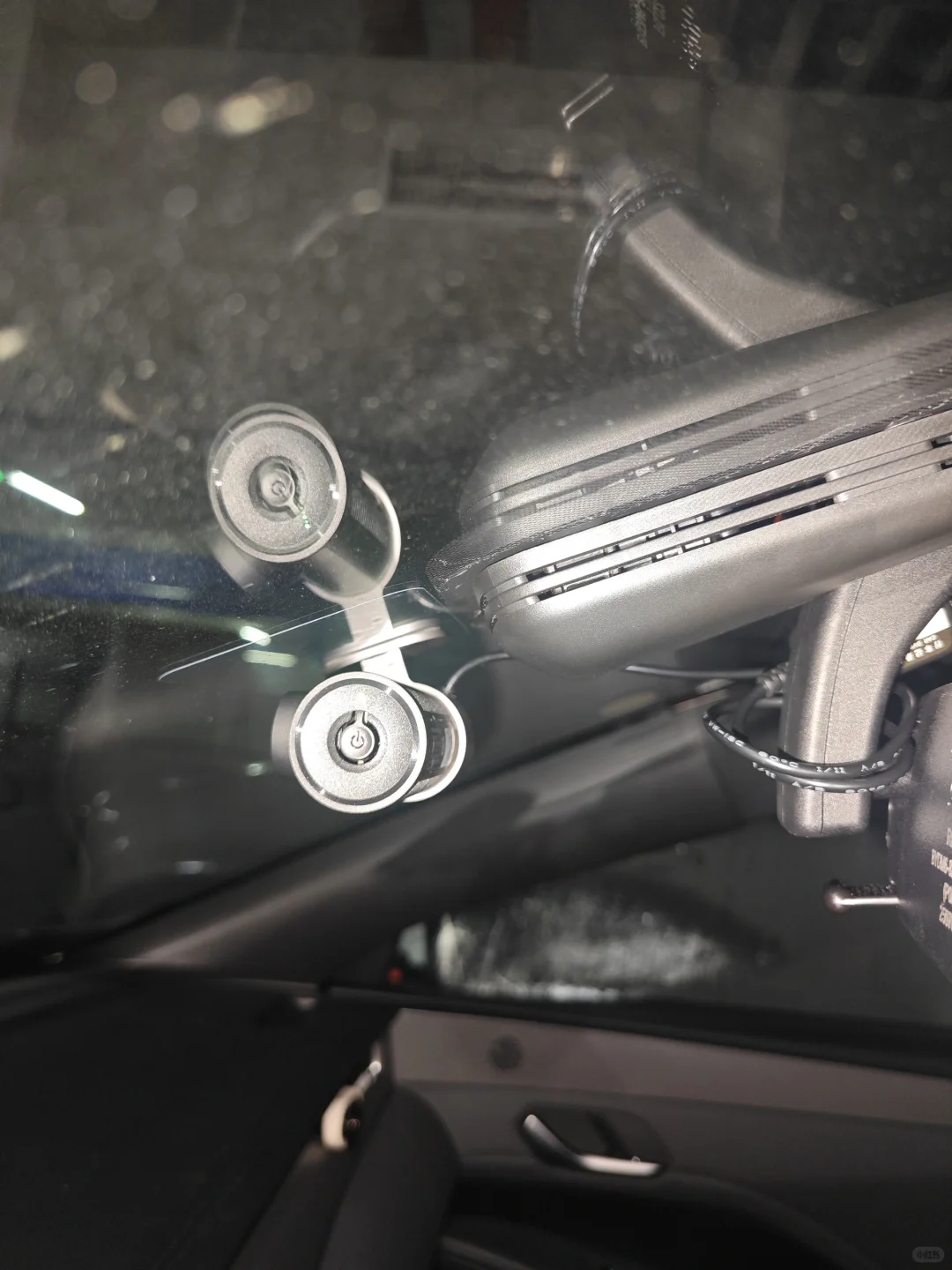 独立女生修理日记|安装行车记录仪