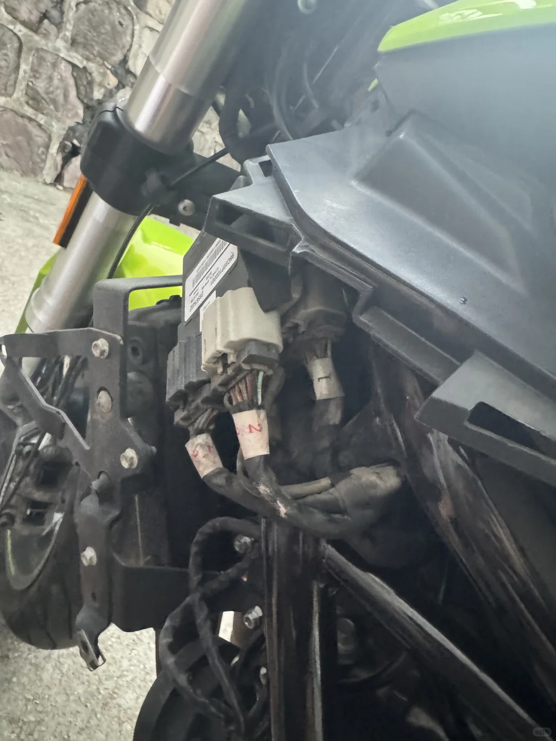 摩社ecu and 燃尽排气 启动！