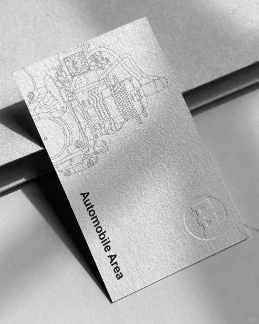 个性张扬，棉纸凹凸工艺名片让品牌更出众