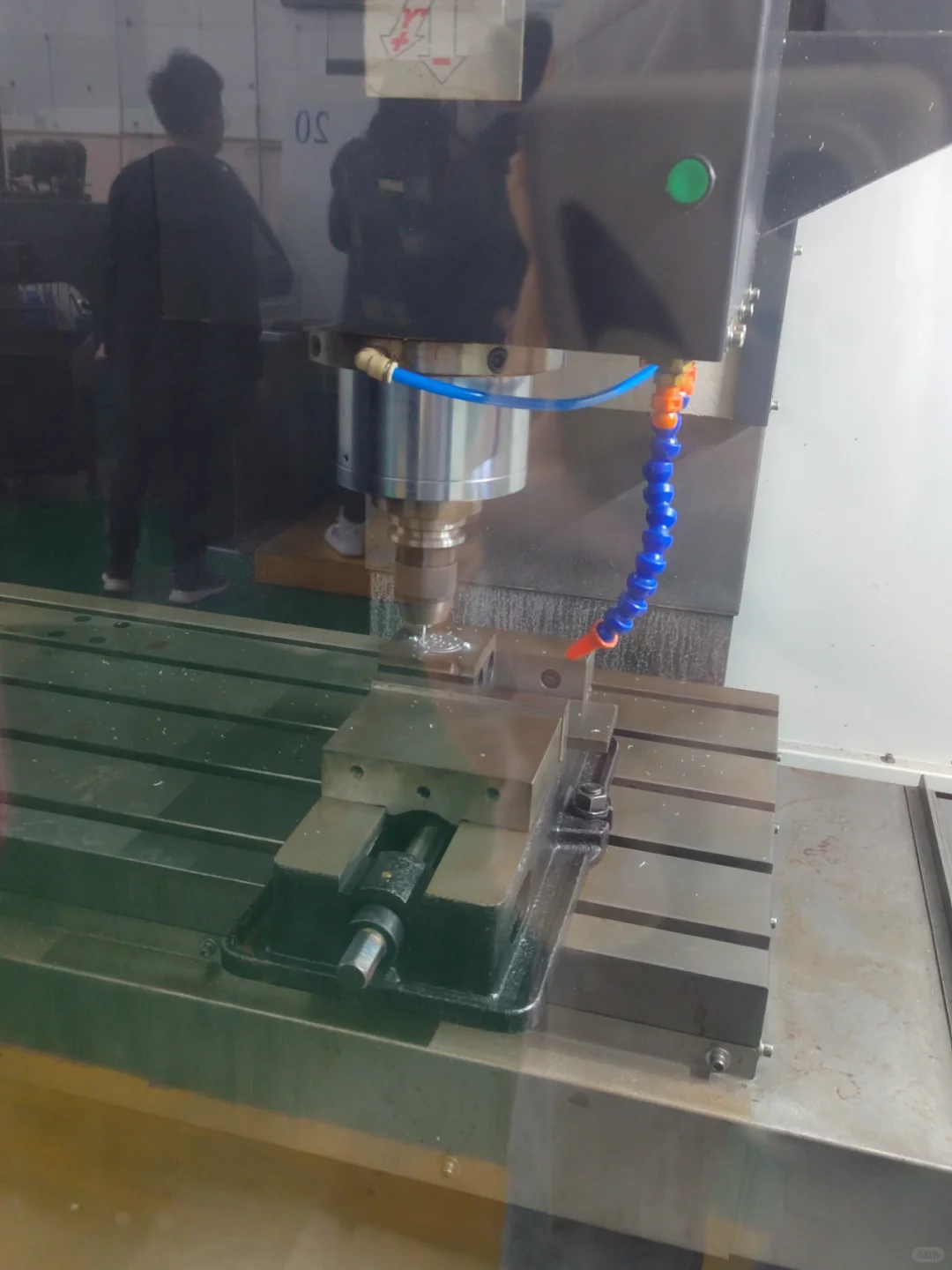 学校金工实习数控铣做的波吉
