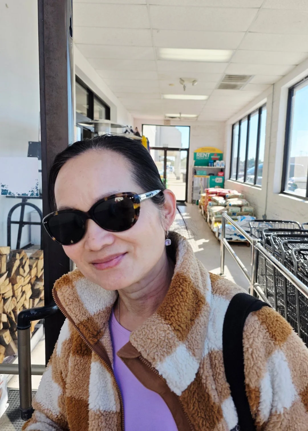 《一只铰链的全城追寻记》