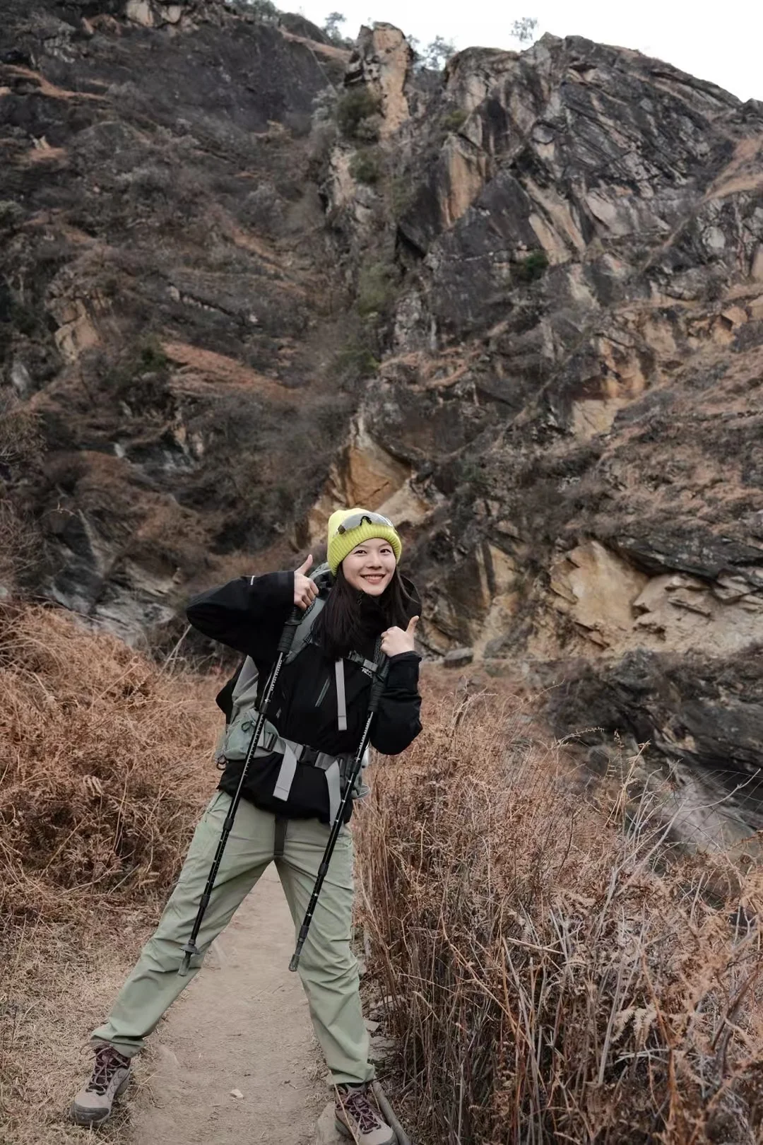 替大家试过了 户外什么颜色冲锋衣最出片⛰️