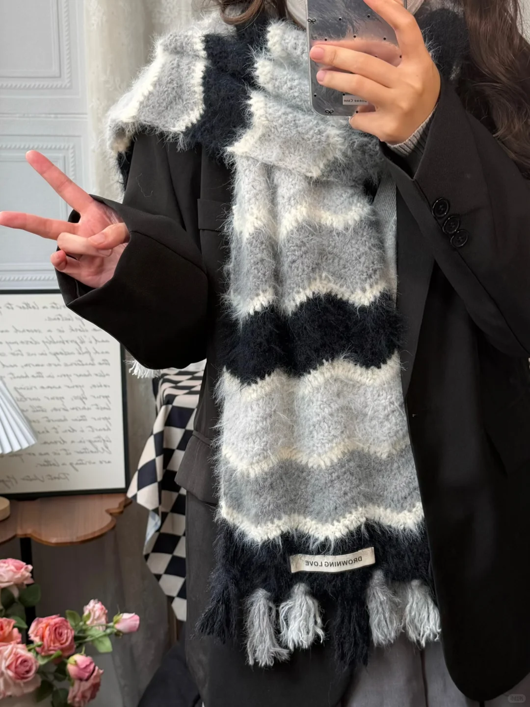 一天织完！简约黑白灰??波浪围巾～（附图解）