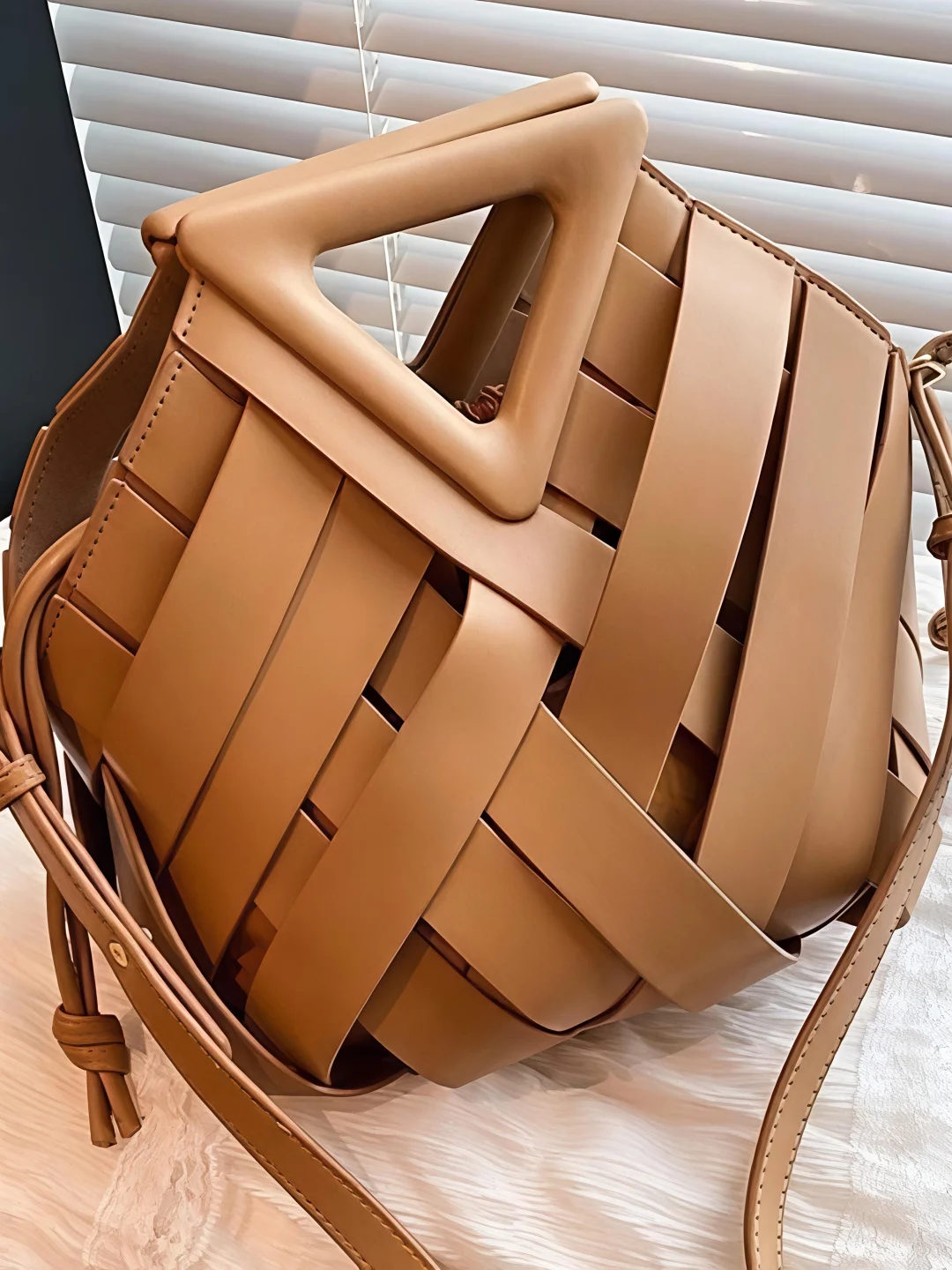 ?挖到一只很有态度的编织包,忍不住来分