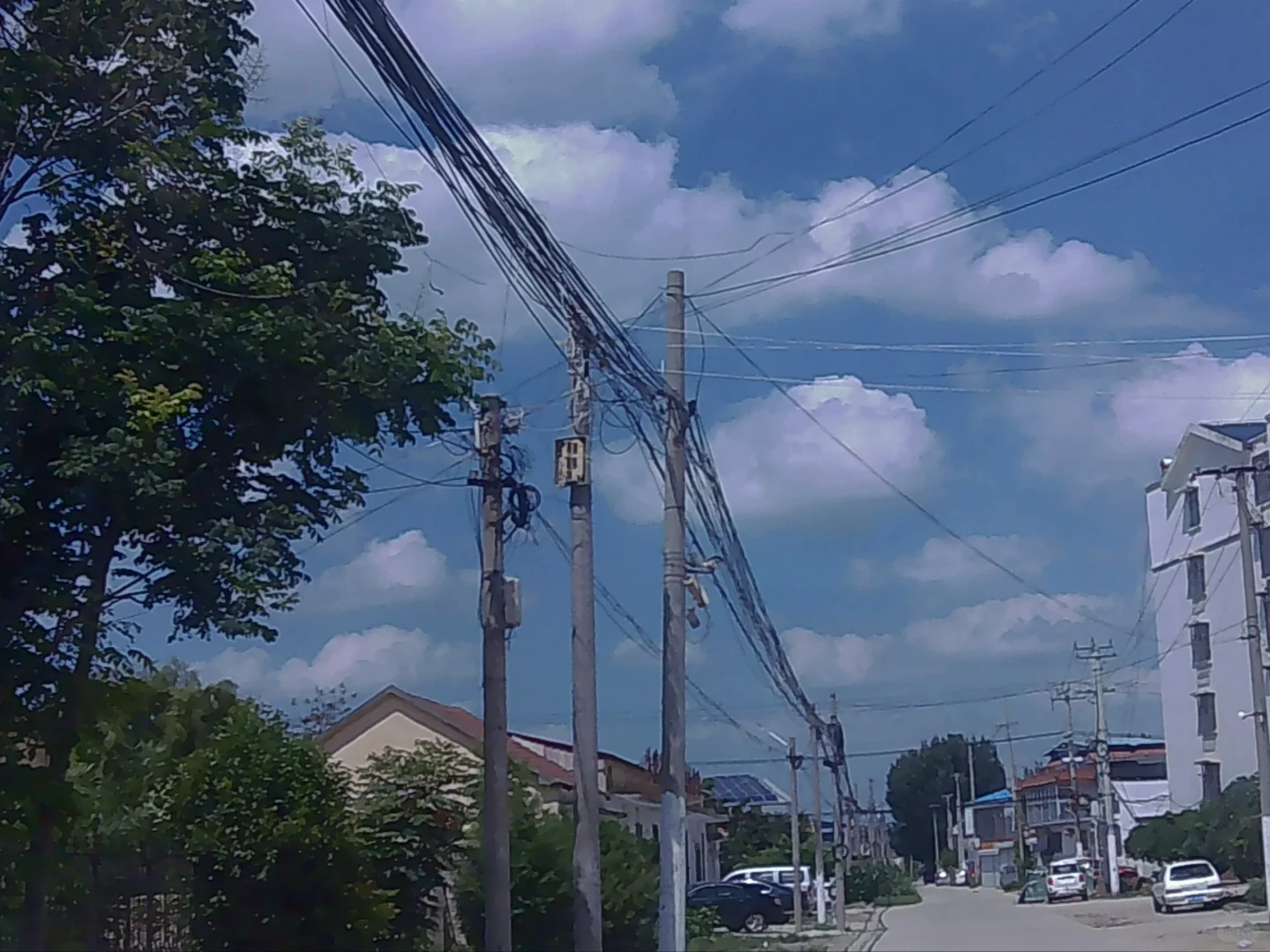 行车记录仪……也能这么清楚？！