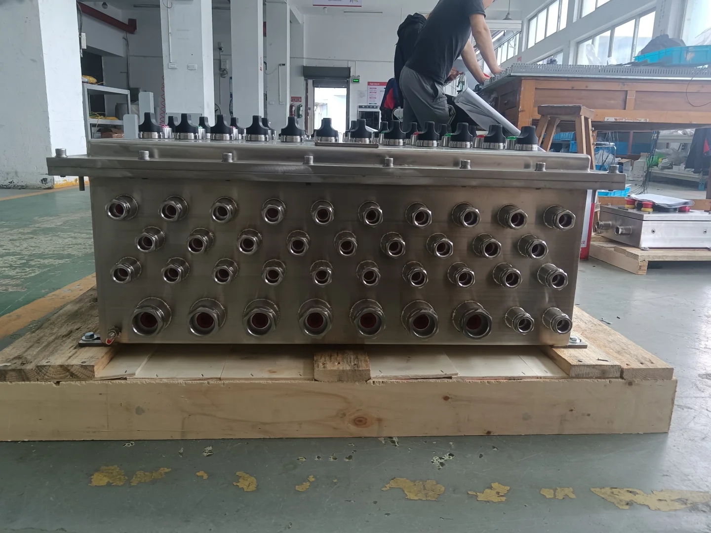 304不锈钢防爆箱