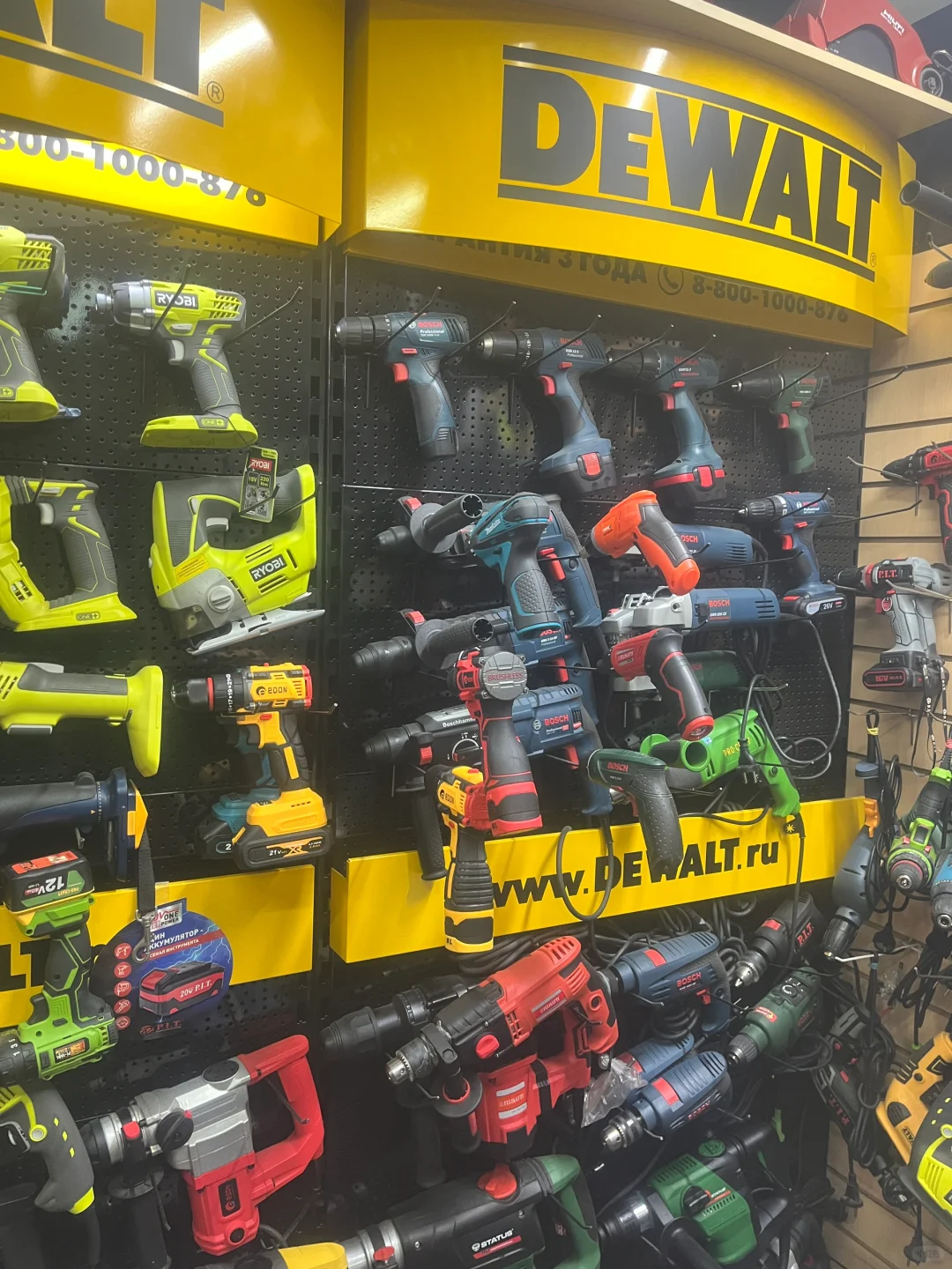 ?莫斯科五金工具市场|陪逛市场