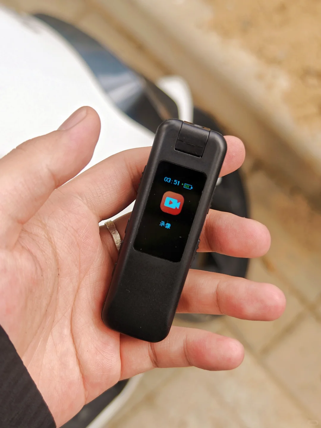 思路都打开!运动相机买不起记录仪才100多