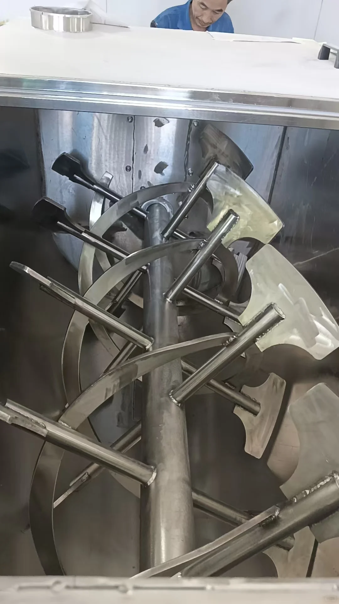 搅拌机、上料机、码垛机、自动上料机