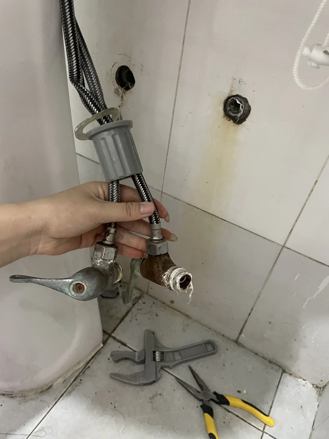 女生独自换水龙头失败?|后续加经验总结