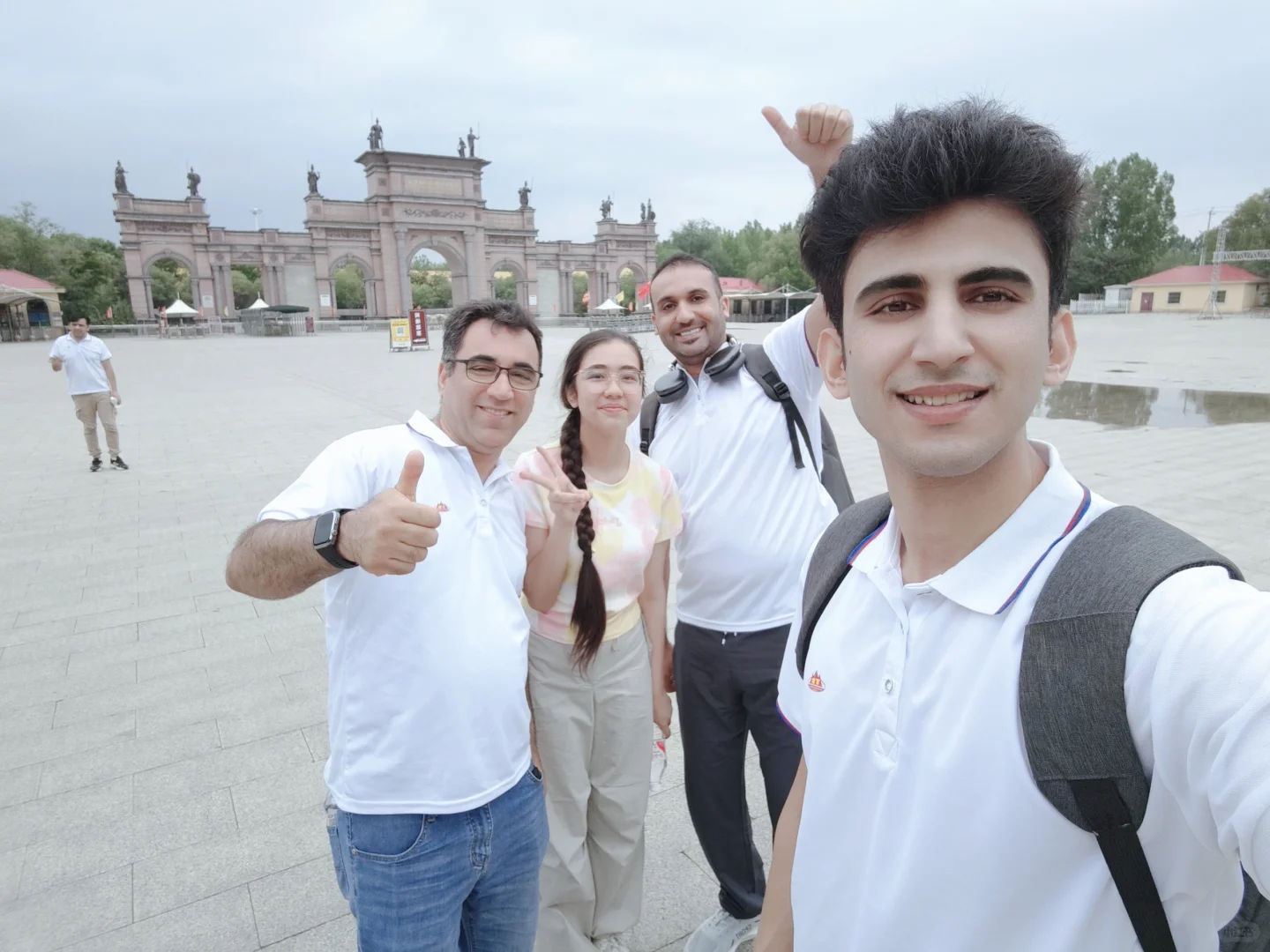 (外国人）泰开工厂之旅和凤山庆典体验