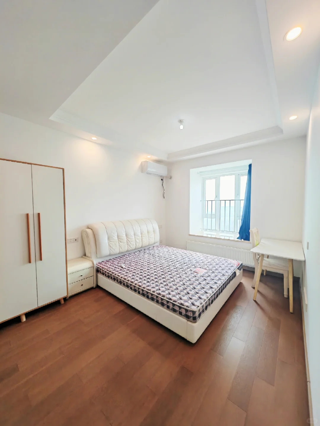 白沙洲白沙六路三居室?2200?免押月付