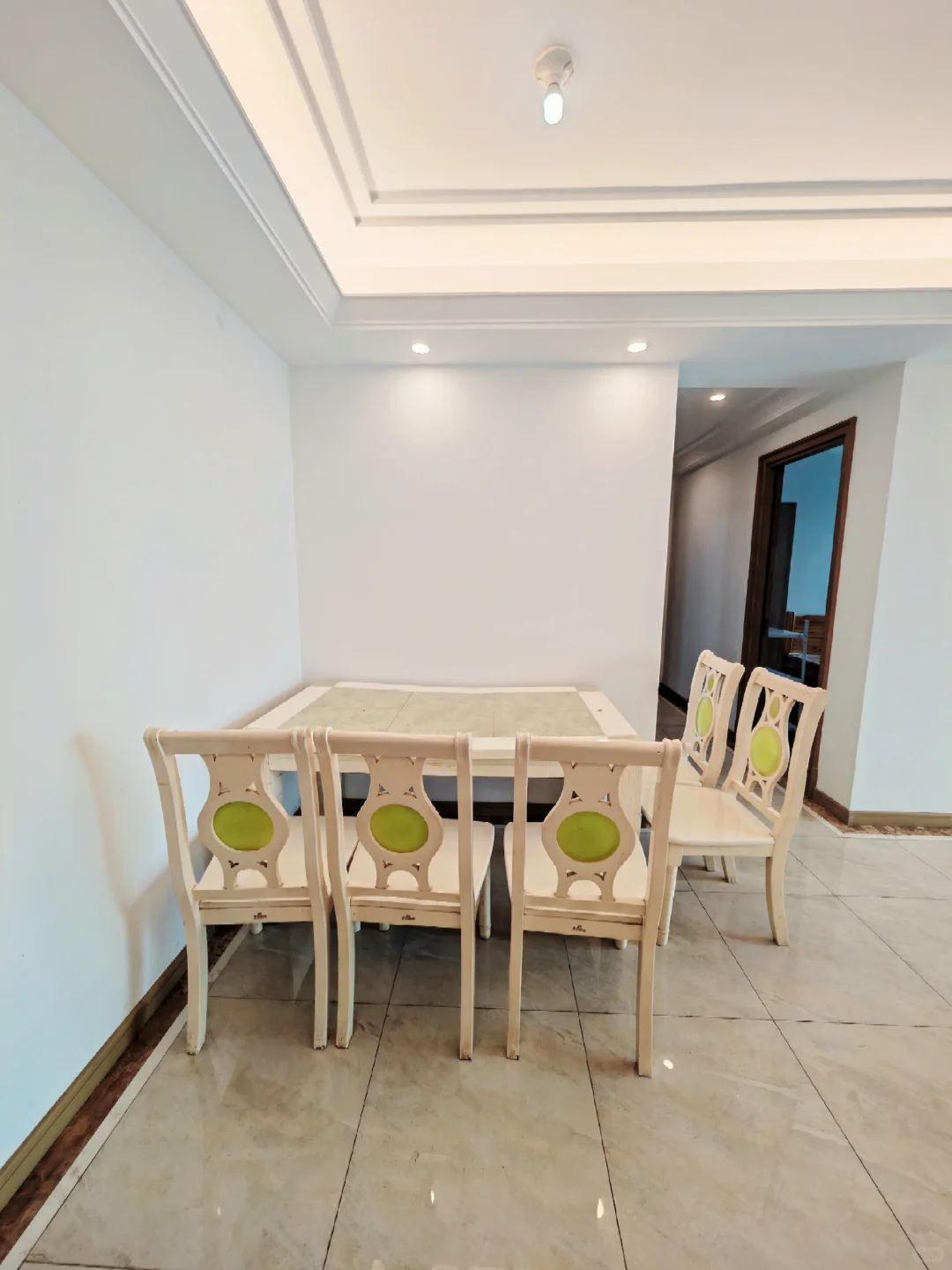 白沙洲白沙六路三居室?2200?免押月付