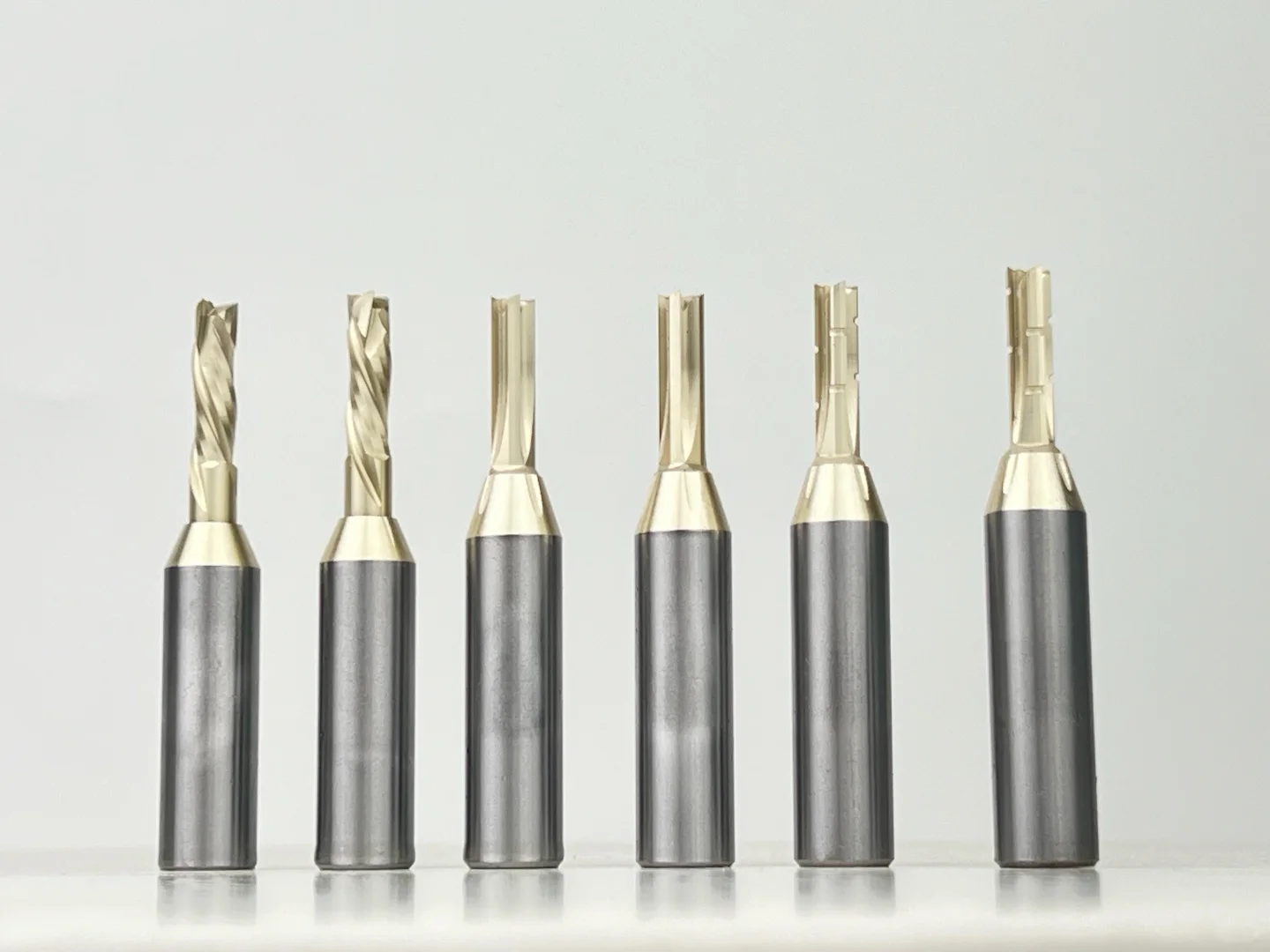 【新品】四刃开料刀 光滑不崩边