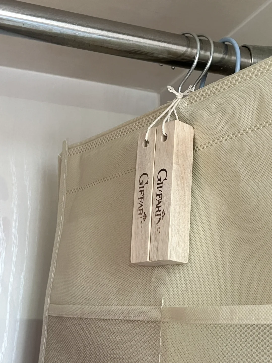 把它塞进家里每个角落，救了全家的衣服！