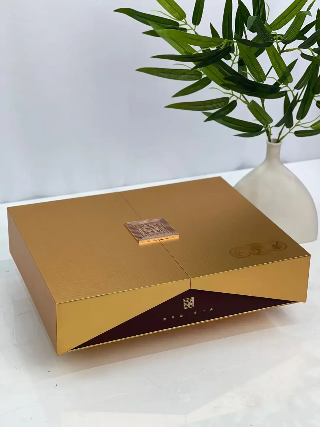 茶叶礼盒中的绝绝子，一模就全懂了