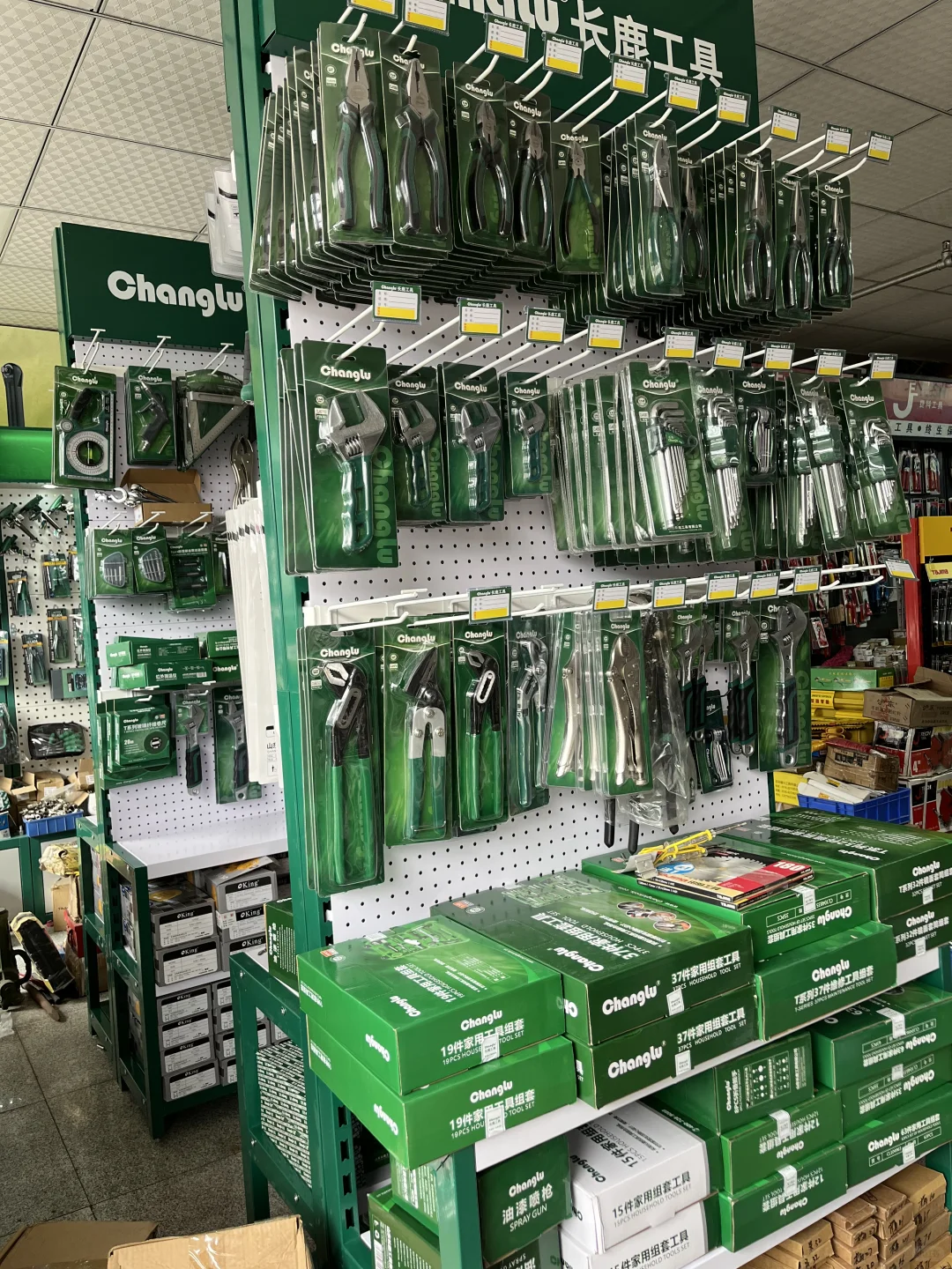 几十年的传统五金店如果不做网店该何去何从