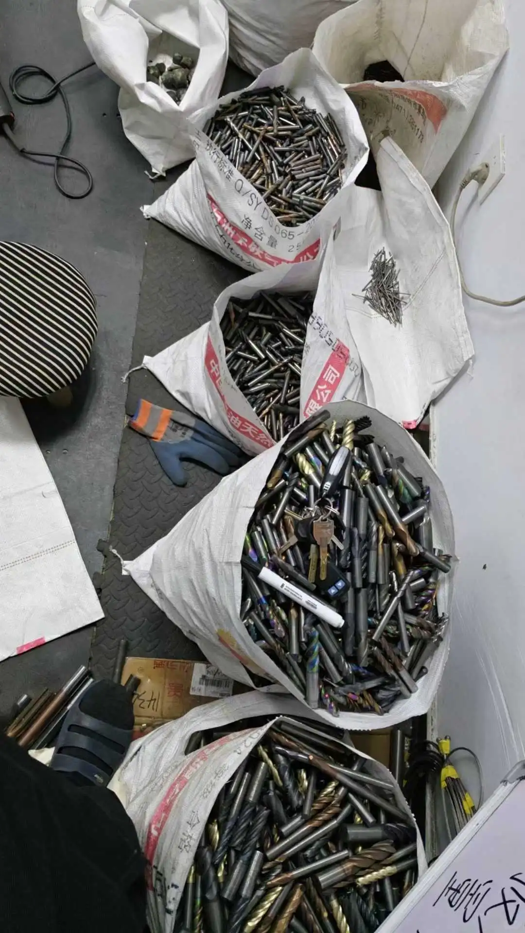 日本收钨钢数控废旧刀头