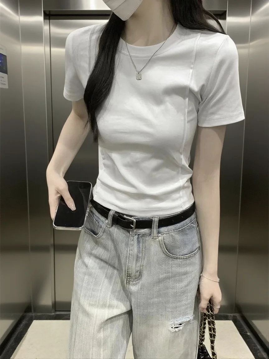 百搭显身材的韩版小上衣