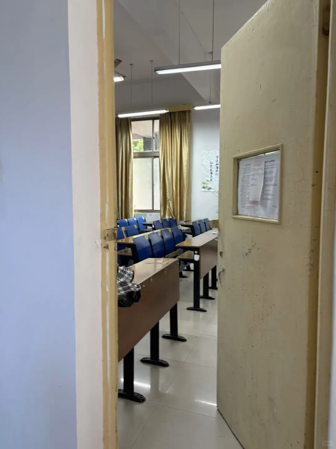 学校不让带手机?拿ccd相机记录就好啦~