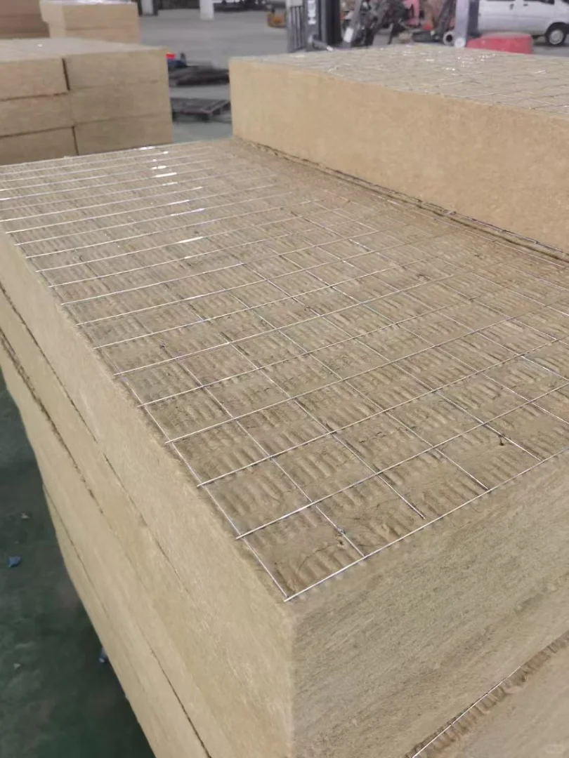 网织增强岩棉复合板：建筑保温与防火的理想