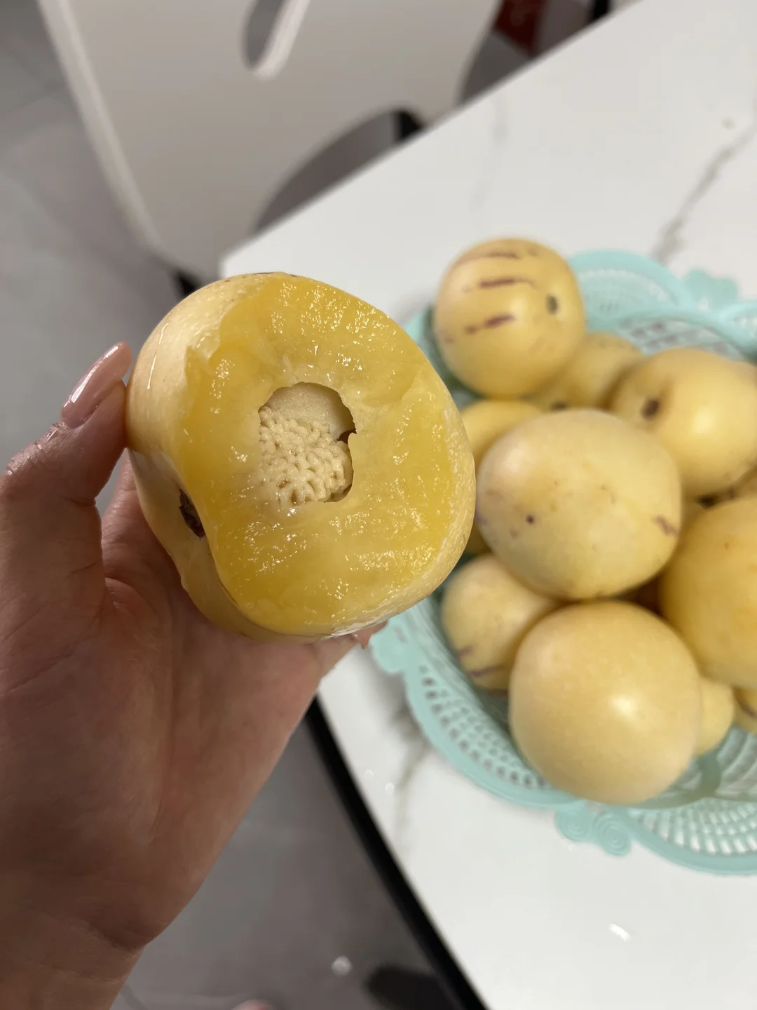 有人能救救这个被时代抛弃的水果吗????