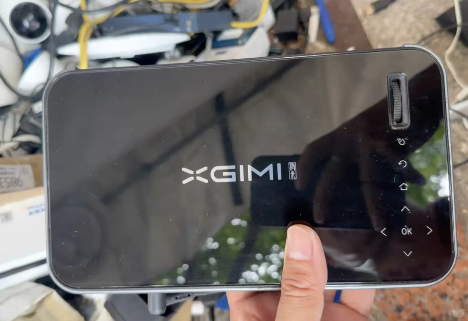 这三款mini投影仪降价了！二手均价才200块