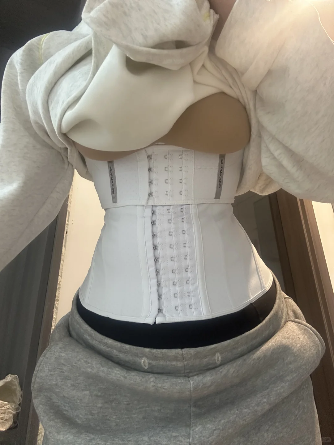 宽松的卫衣之下 塑形天才