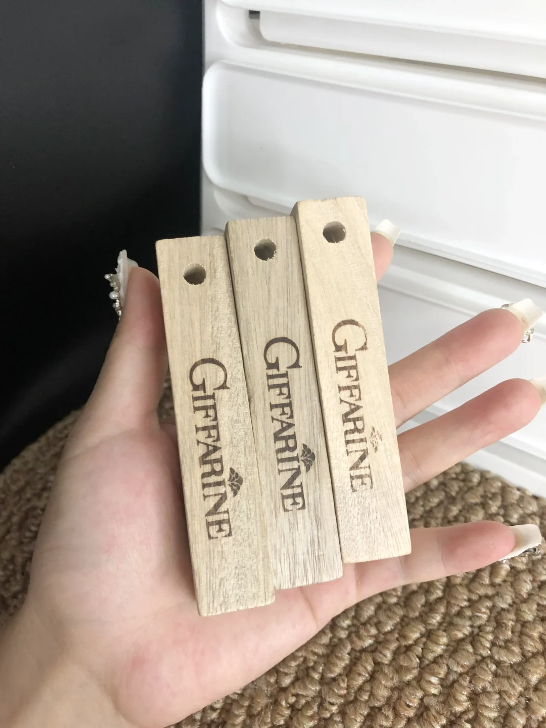 把它塞进家里每个角落，救了全家的衣服！