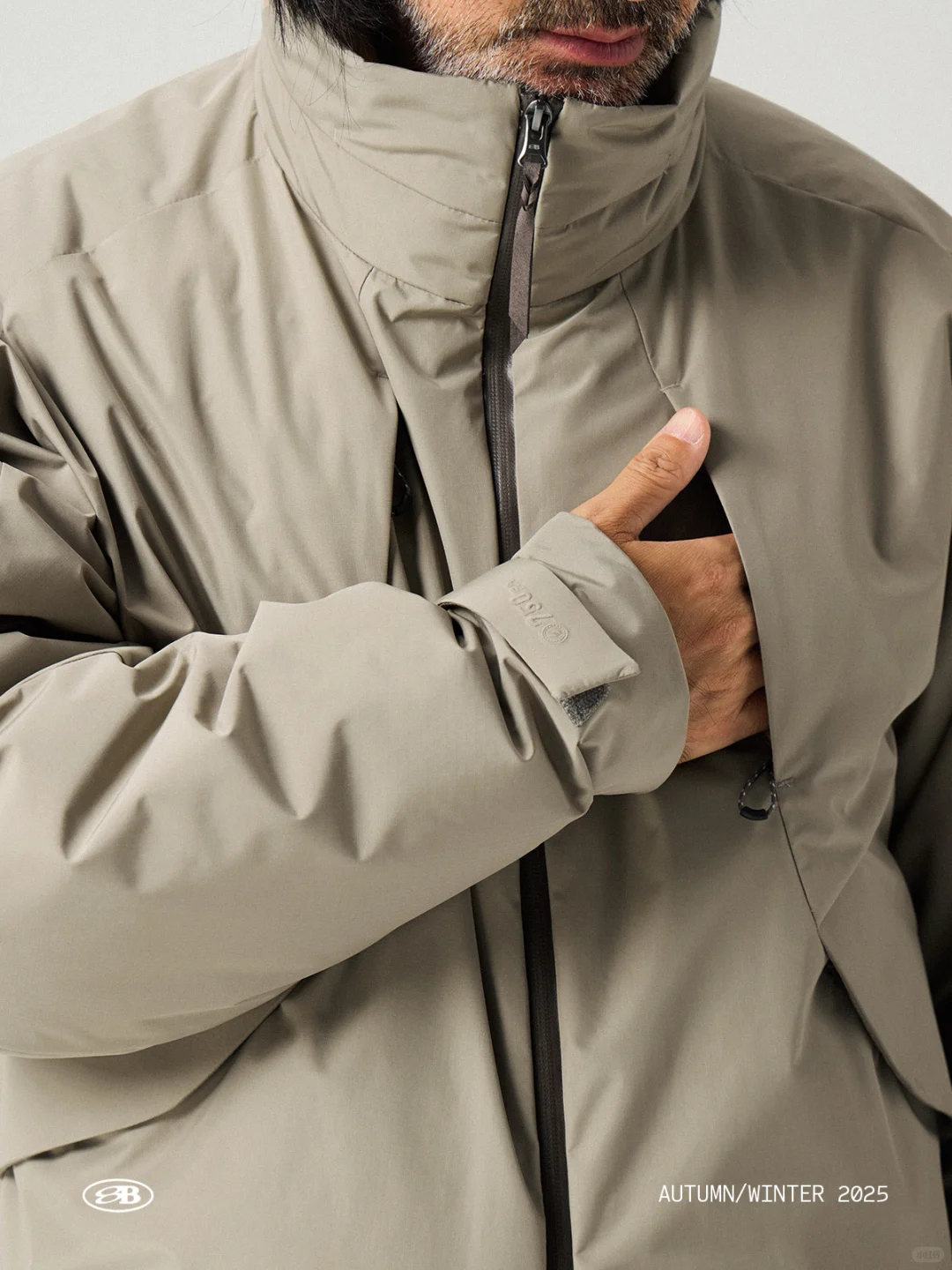 龙鳞 | 工装与功能性并存的羽绒