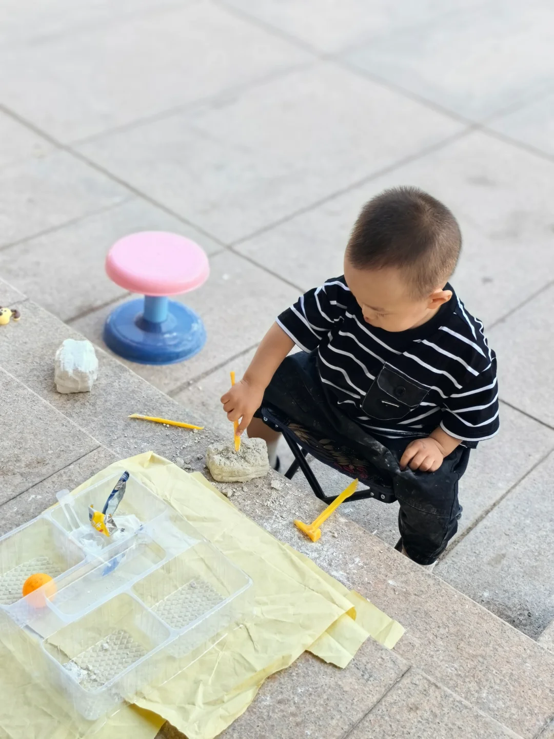 2岁宝宝太调皮?总喜欢敲敲打打?