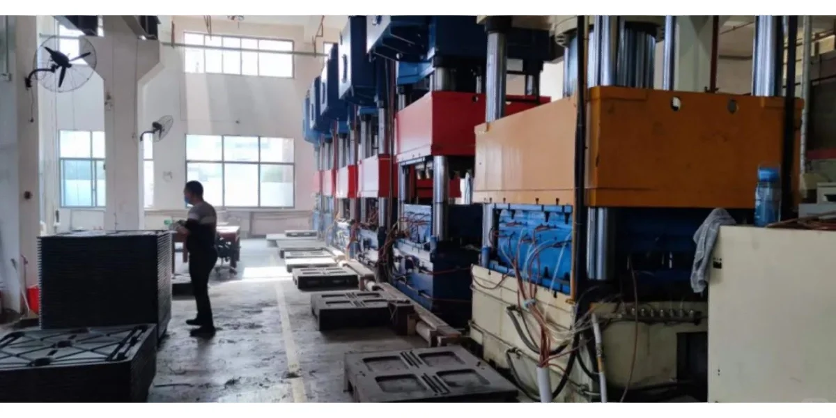 什么是竹塑托盘?