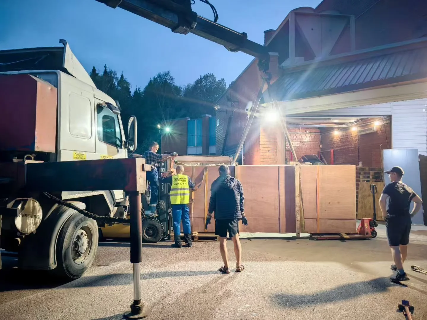 光学平台?? 入驻海外重点实验室