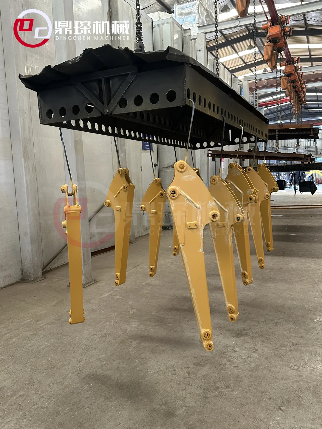 动臂斗杆新鲜出炉｜挖掘机结构件厂家