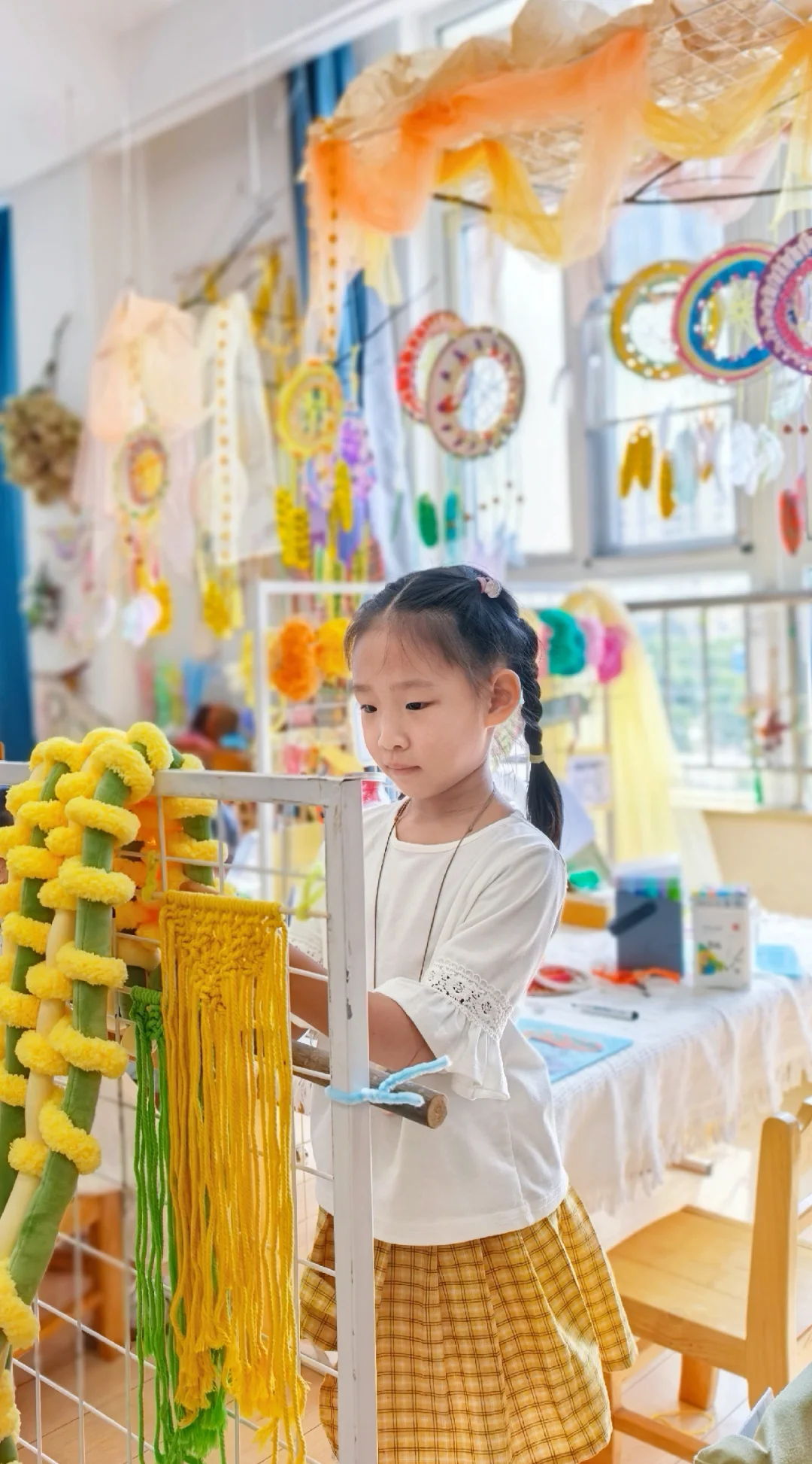 幼儿园?秋天环创/毛线?创意手工小树