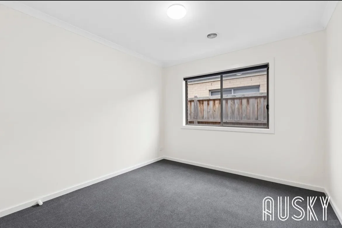 墨尔本Ponit Cook 四房两卫双车库靓房整租