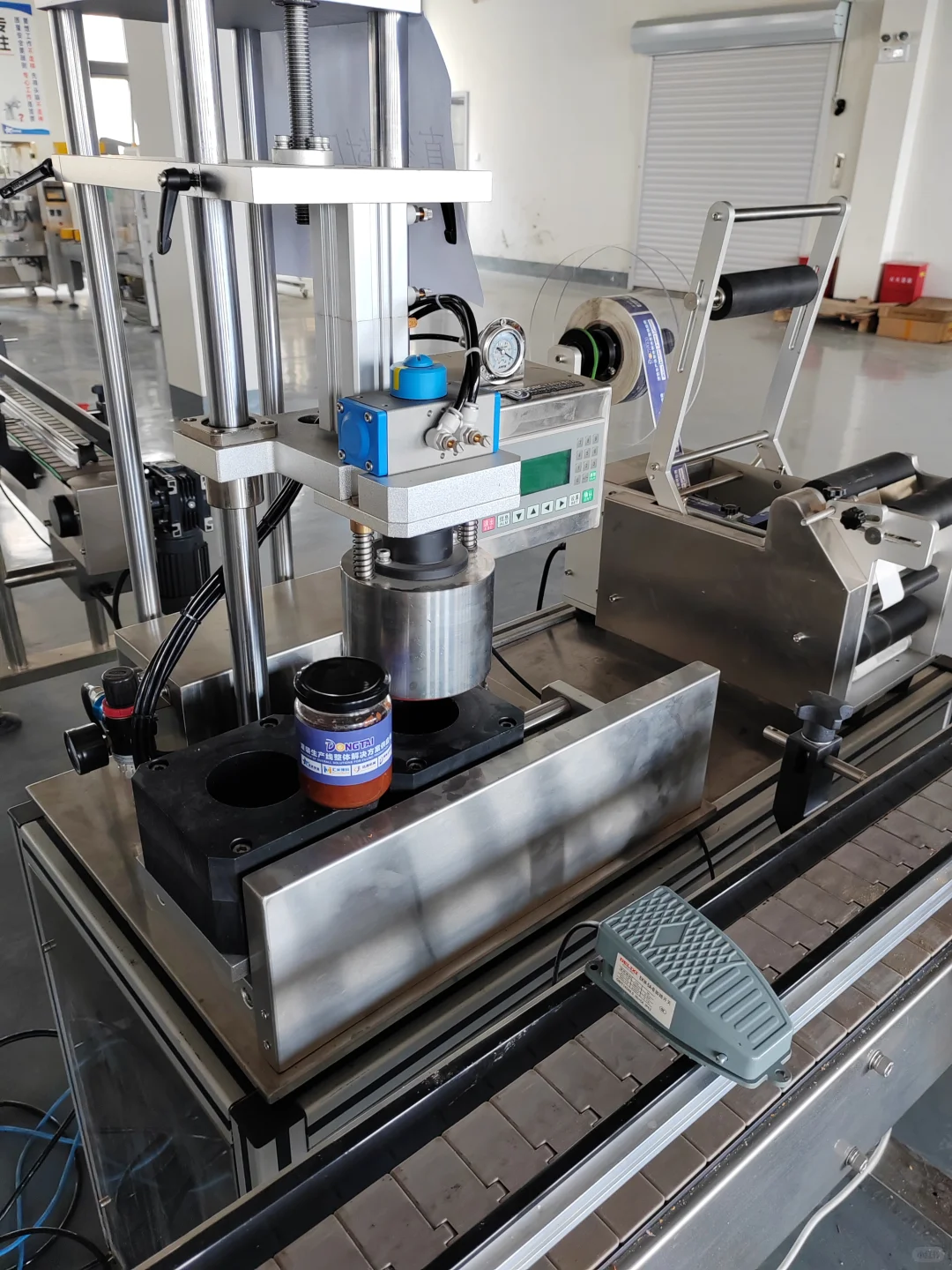 这样的酱料灌装机你需要吗！！！