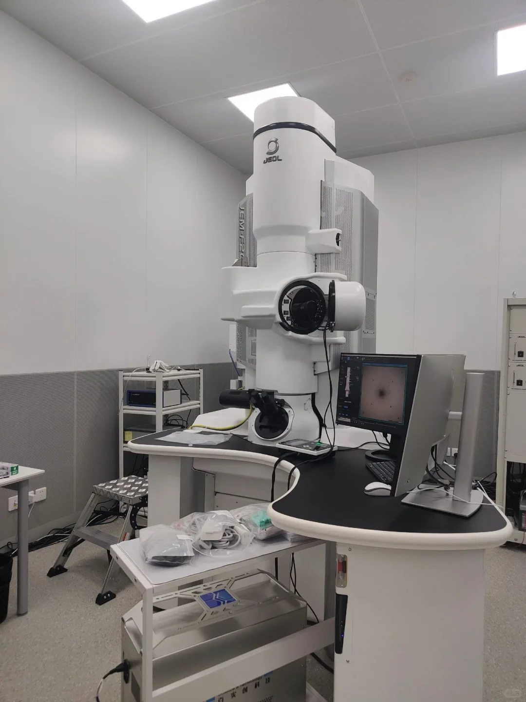 原位拉曼，红外，XRD，专业原位测试