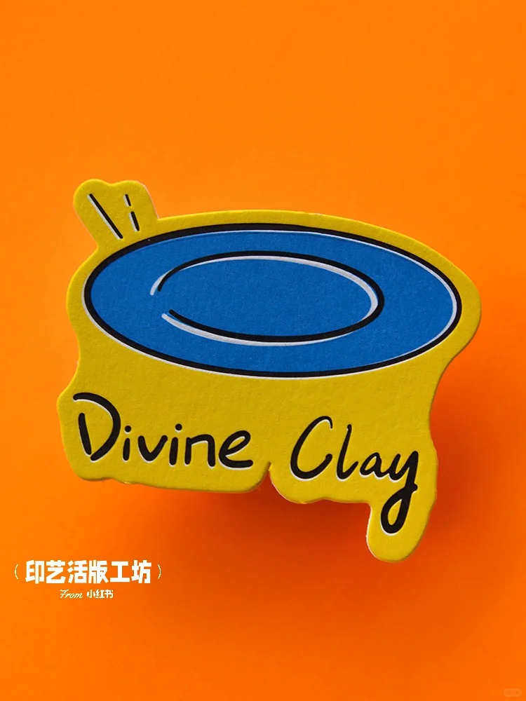 一张张凹凸有致的杯垫小卡片～～