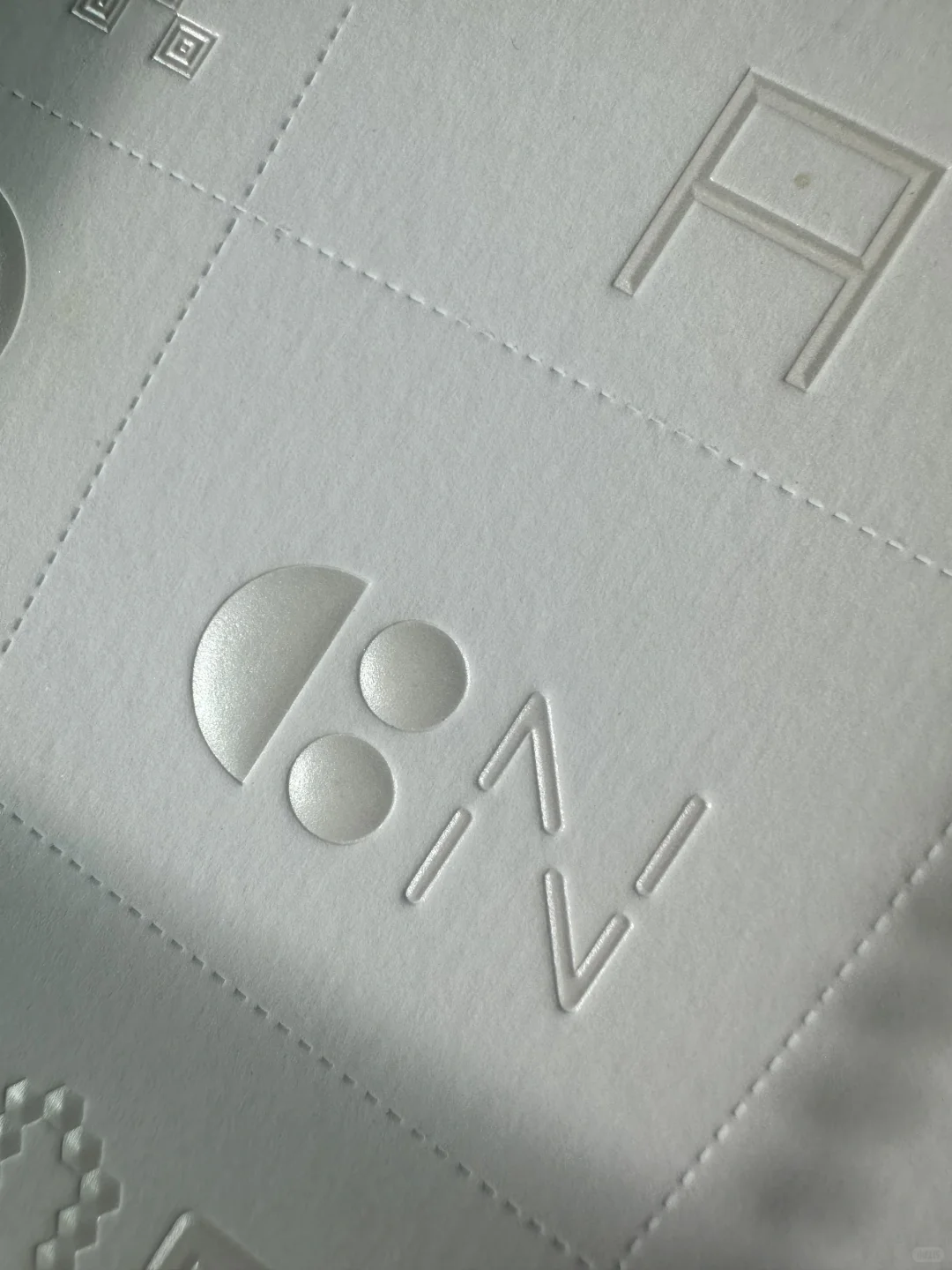 珠光白浮雕烫，烫金不仅仅是烫金烫银