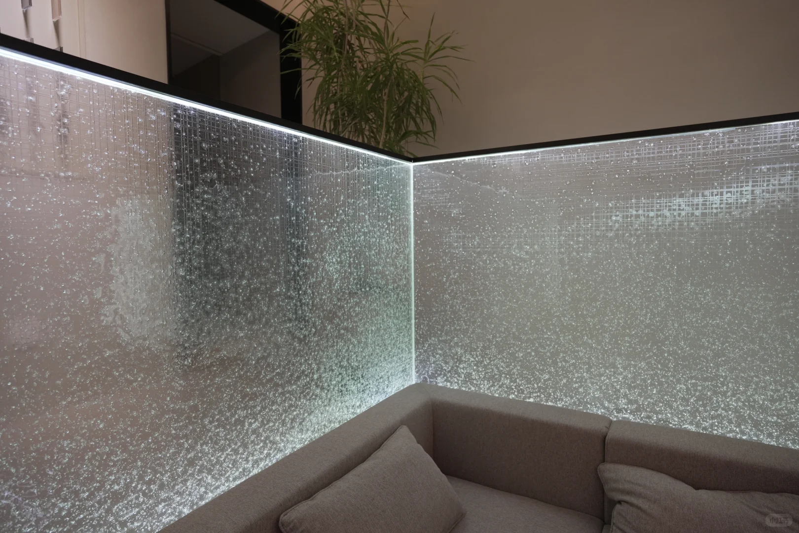 玻璃隔断价格为什么差这么多?看完省30%!