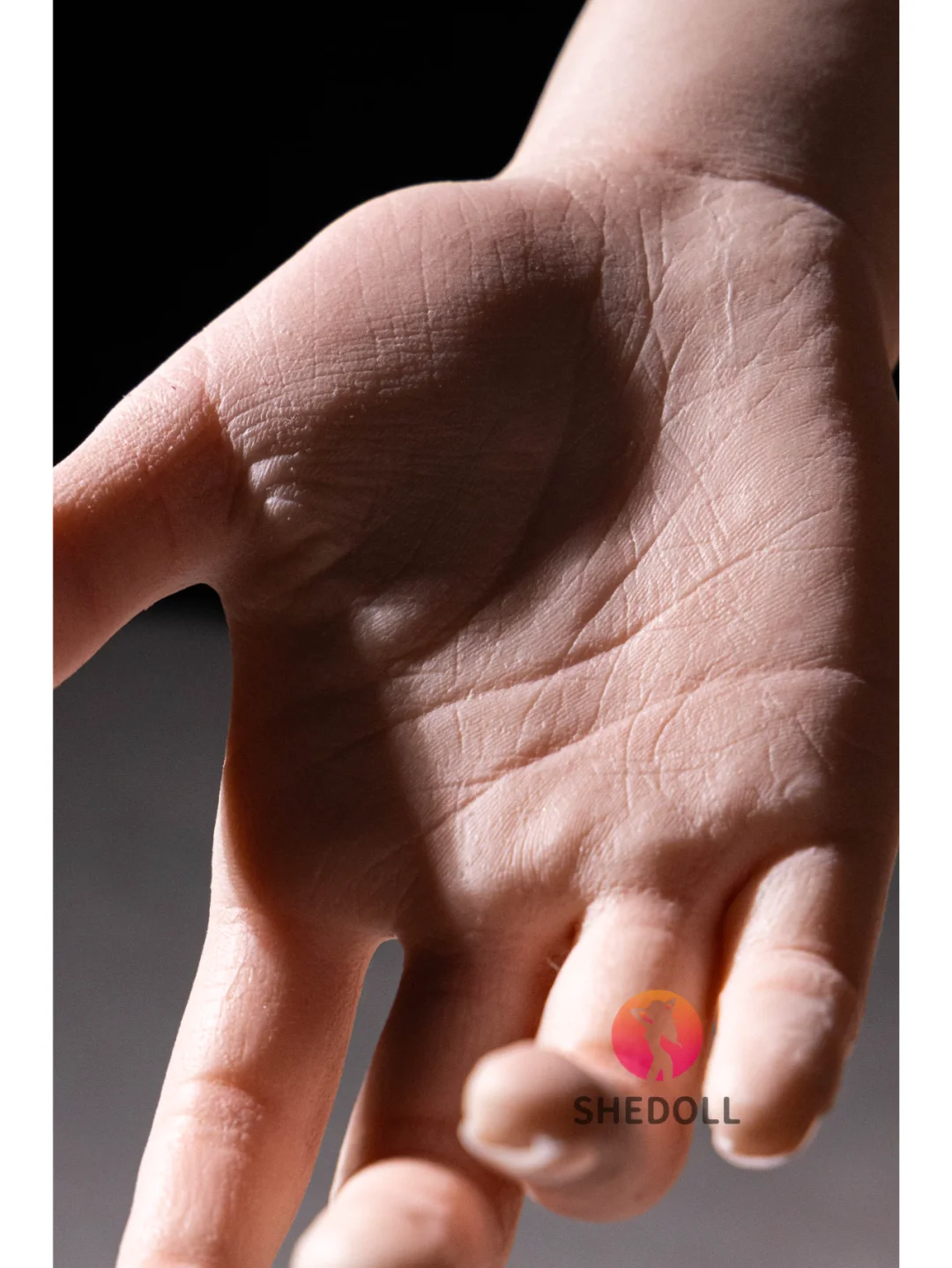 仿真皮肤纹理，如今的硅胶娃娃有多拟真？