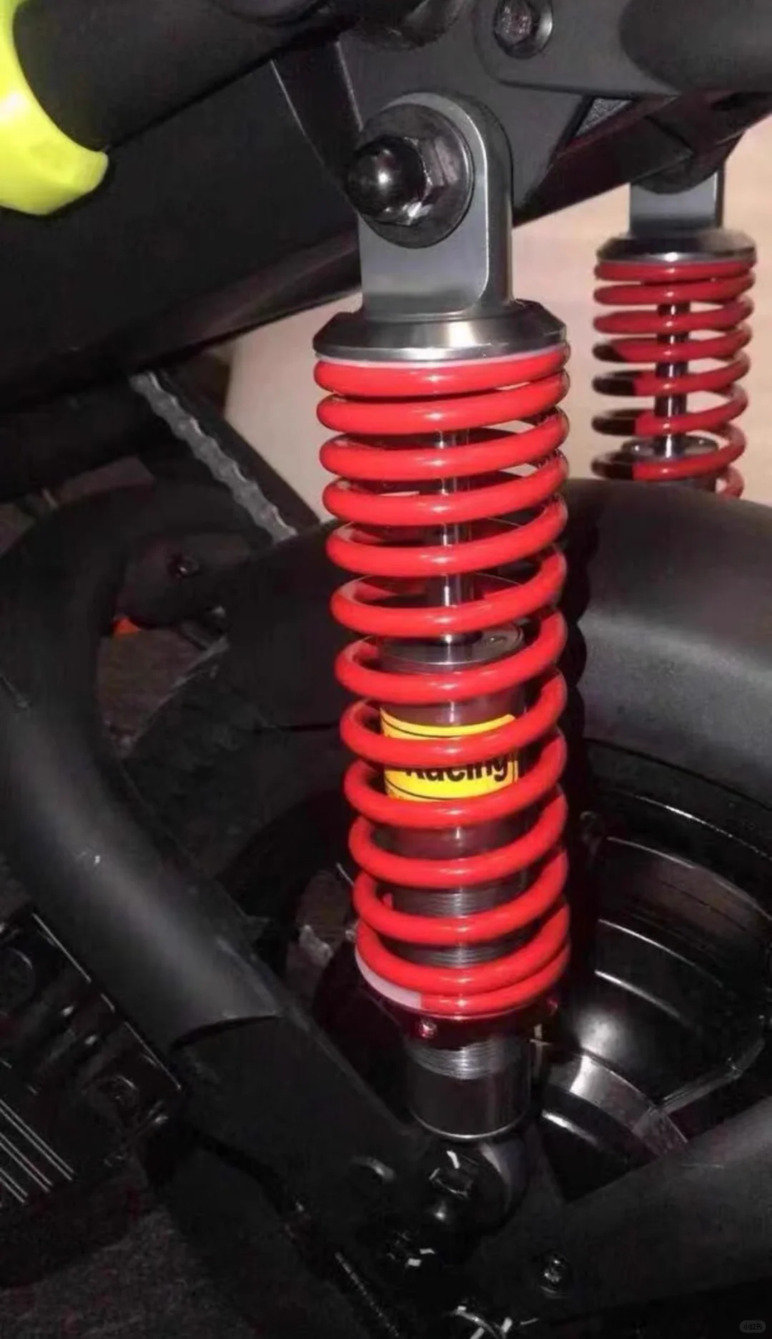 发现一个神级后调减震器！?