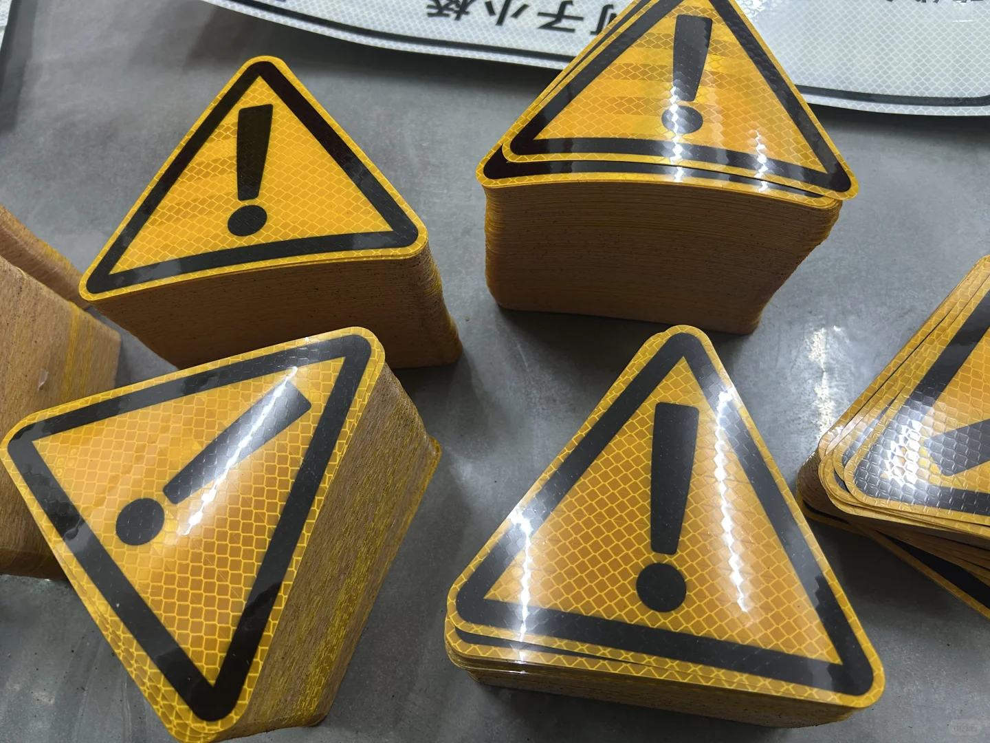 微棱镜交通反光膜黄色直接喷绘???