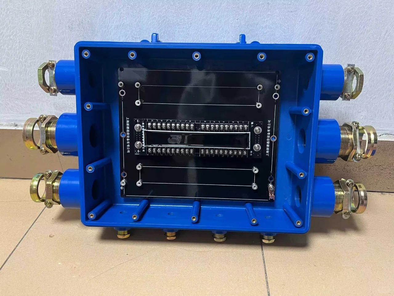 KHX50-50路矿用EX防爆型通讯线路防雷箱